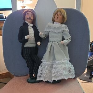 Byers Choice Elegant Victorian Caroler Dolls Set - Blue and Black